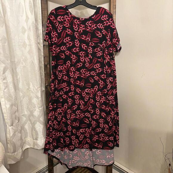 Lularoe Carly Women's Dress - Picture 1 of 4